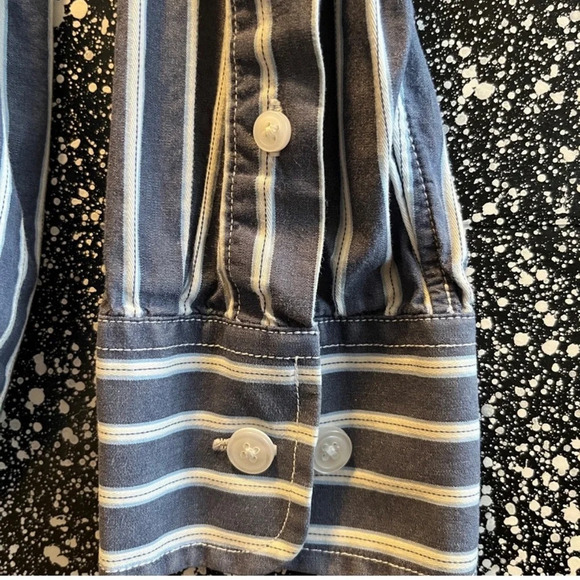 AEO Lomg Sleeve Button Down Shirt Sz Md - Picture 6 of 6